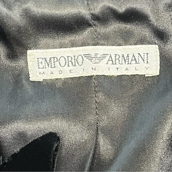 Emporio Armani Cropped Velvet Blazer in Black Womens